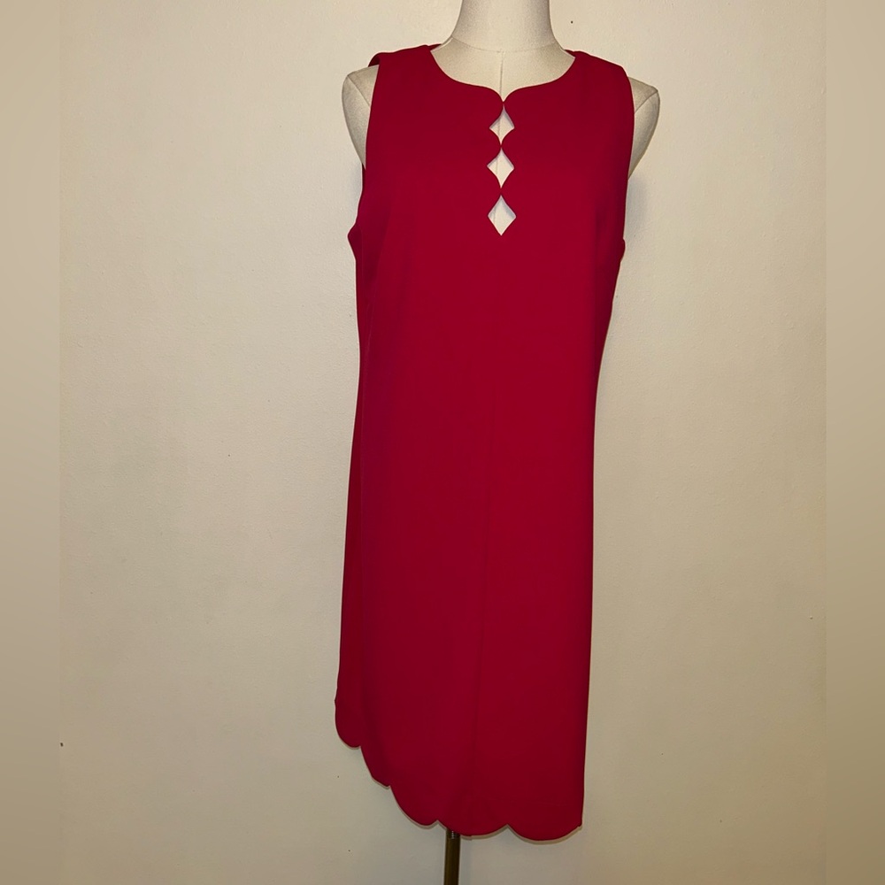 💕💖Vince Camuto Scalloped Hem Dress💖💕 - Picture 5 of 11
